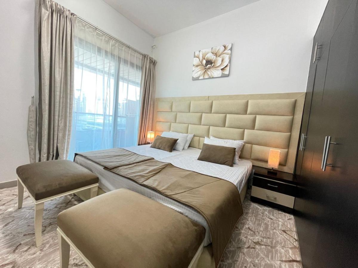 Private Gorgeous Room With Marina View With Shared Kitchen In Shared Apartment Dubai Dış mekan fotoğraf