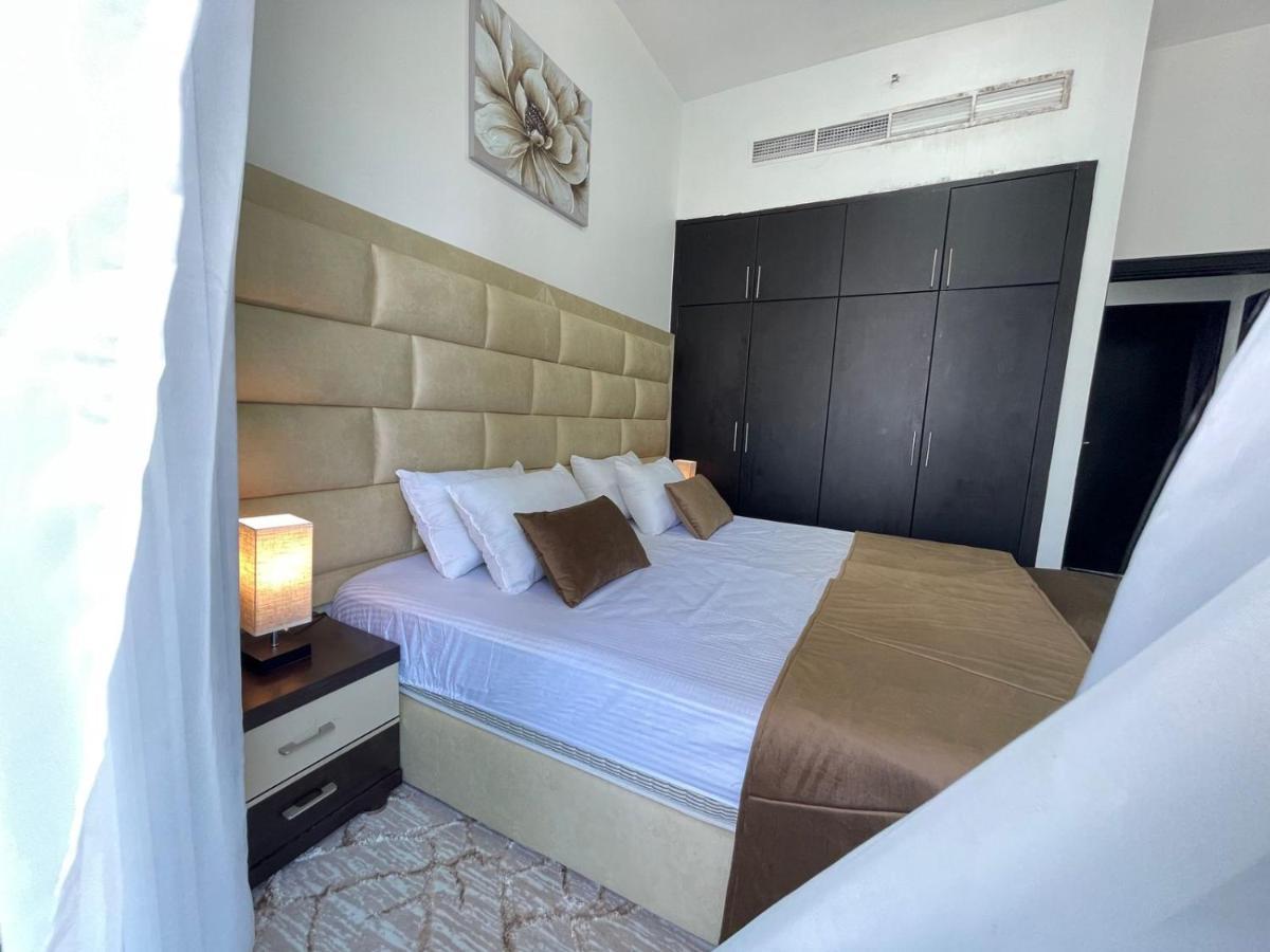 Private Gorgeous Room With Marina View With Shared Kitchen In Shared Apartment Dubai Dış mekan fotoğraf