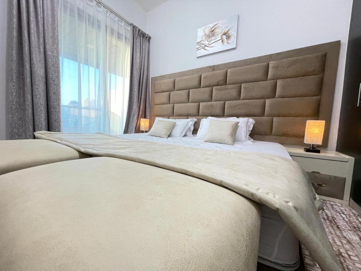 Private Gorgeous Room With Marina View With Shared Kitchen In Shared Apartment Dubai Dış mekan fotoğraf