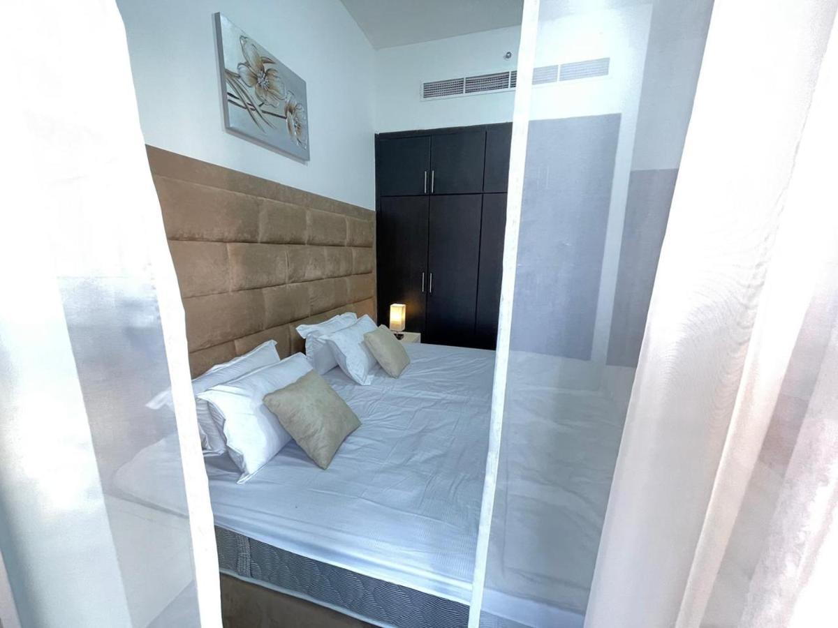 Private Gorgeous Room With Marina View With Shared Kitchen In Shared Apartment Dubai Dış mekan fotoğraf