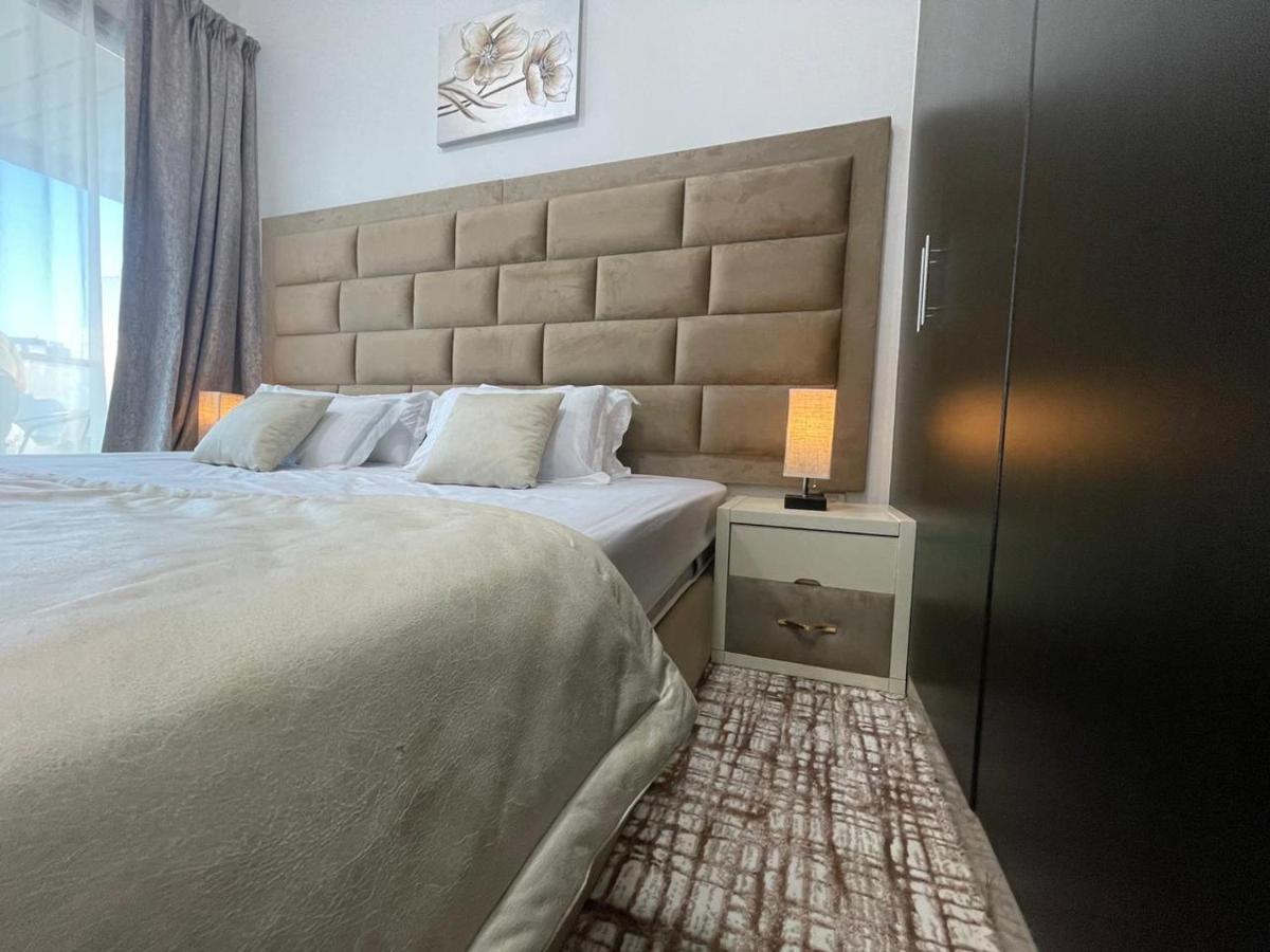 Private Gorgeous Room With Marina View With Shared Kitchen In Shared Apartment Dubai Dış mekan fotoğraf