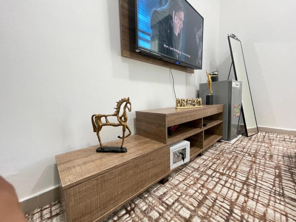 Private Gorgeous Room With Marina View With Shared Kitchen In Shared Apartment Dubai Dış mekan fotoğraf