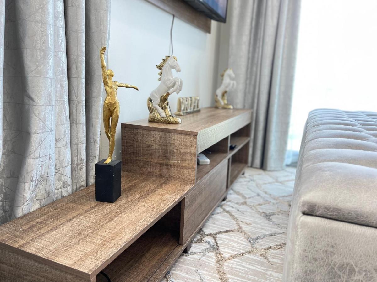 Private Gorgeous Room With Marina View With Shared Kitchen In Shared Apartment Dubai Dış mekan fotoğraf